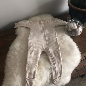Goumi Baby Jammies in Dune Stripe Size 6-12 months